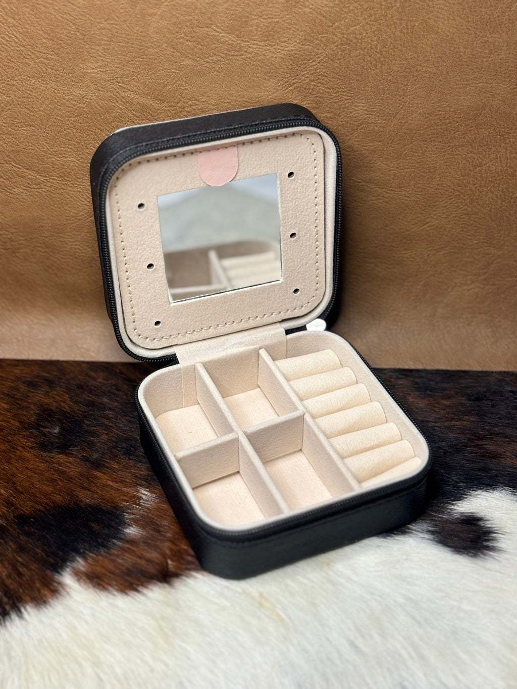 Silver longhorn jewelry  travel case