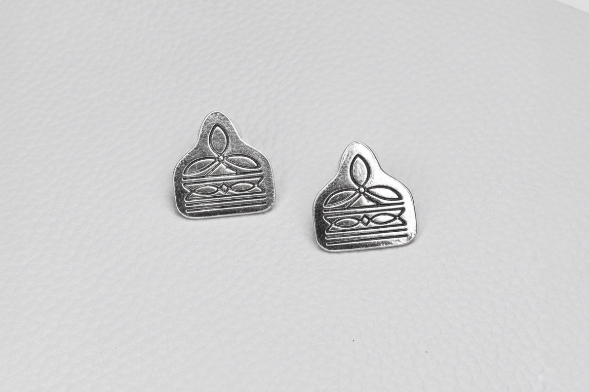 Boot stitch stud earrings